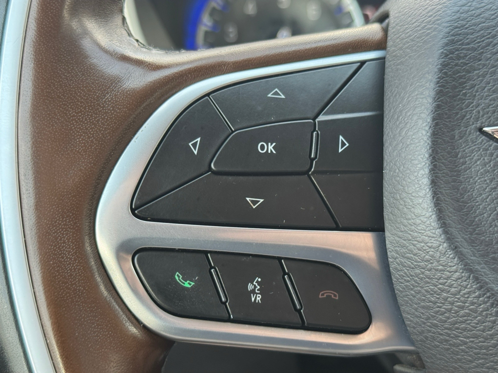 2019 Chrysler Pacifica image 18