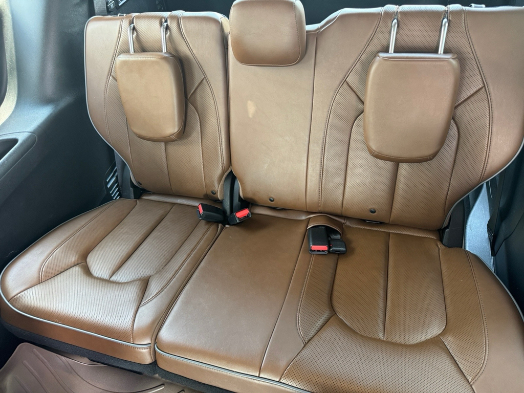 2019 Chrysler Pacifica image 14