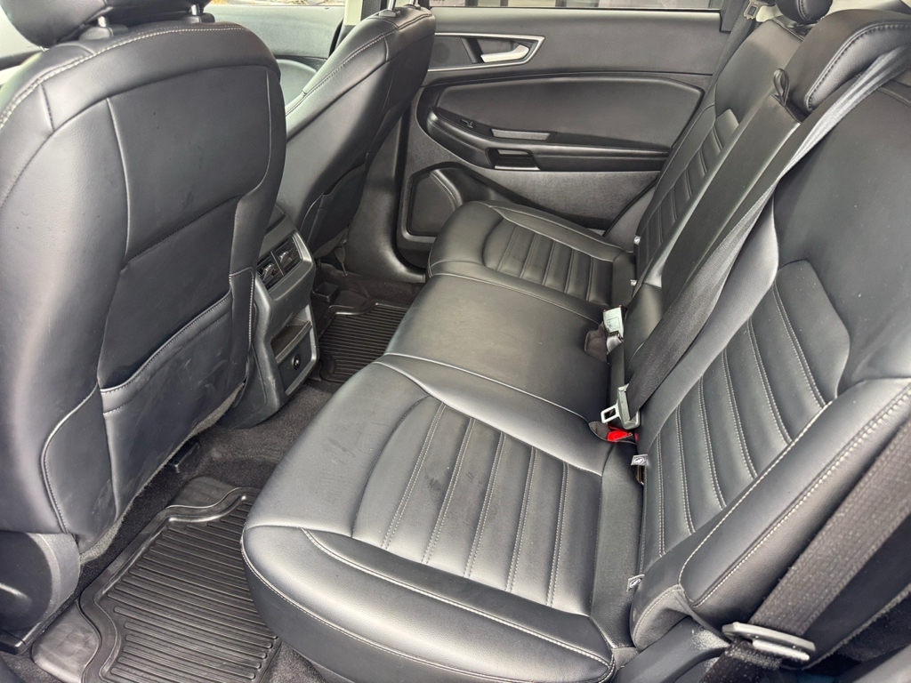 2024 Ford Edge image 9