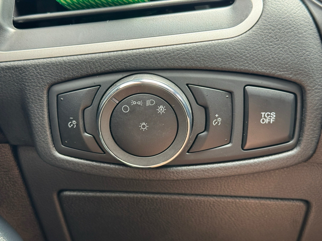 2024 Ford Edge image 15