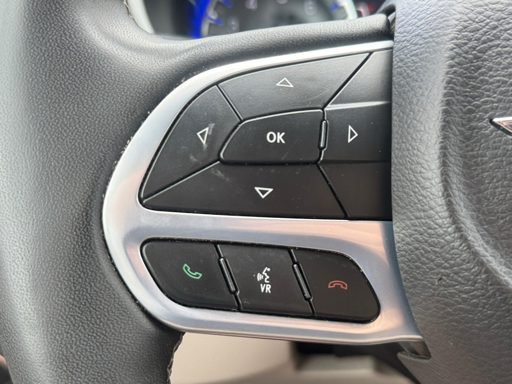 2023 Chrysler Pacifica image 19