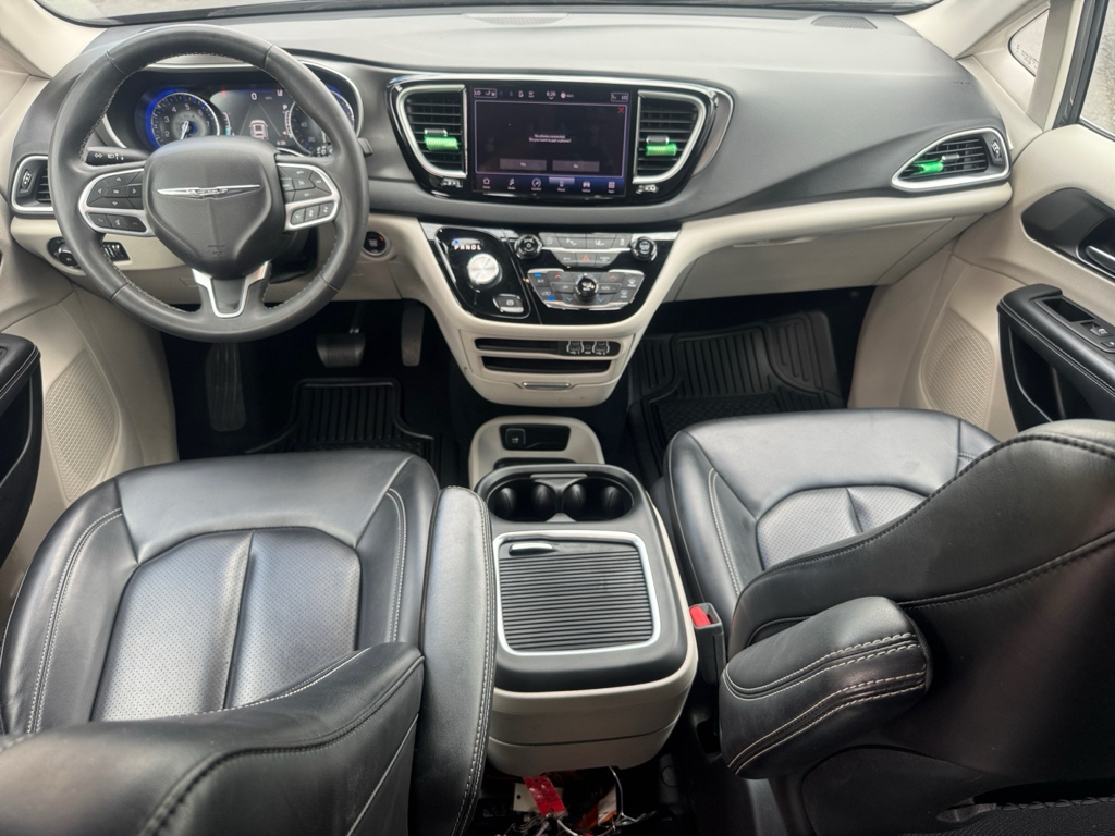 2023 Chrysler Pacifica image 13