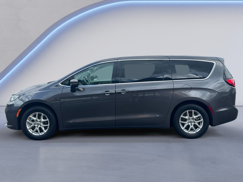 2023 Chrysler Pacifica image 8