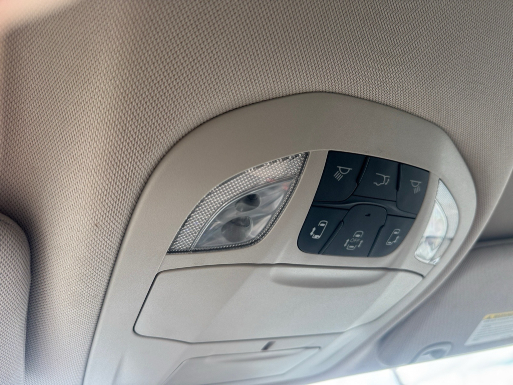 2023 Chrysler Pacifica image 28