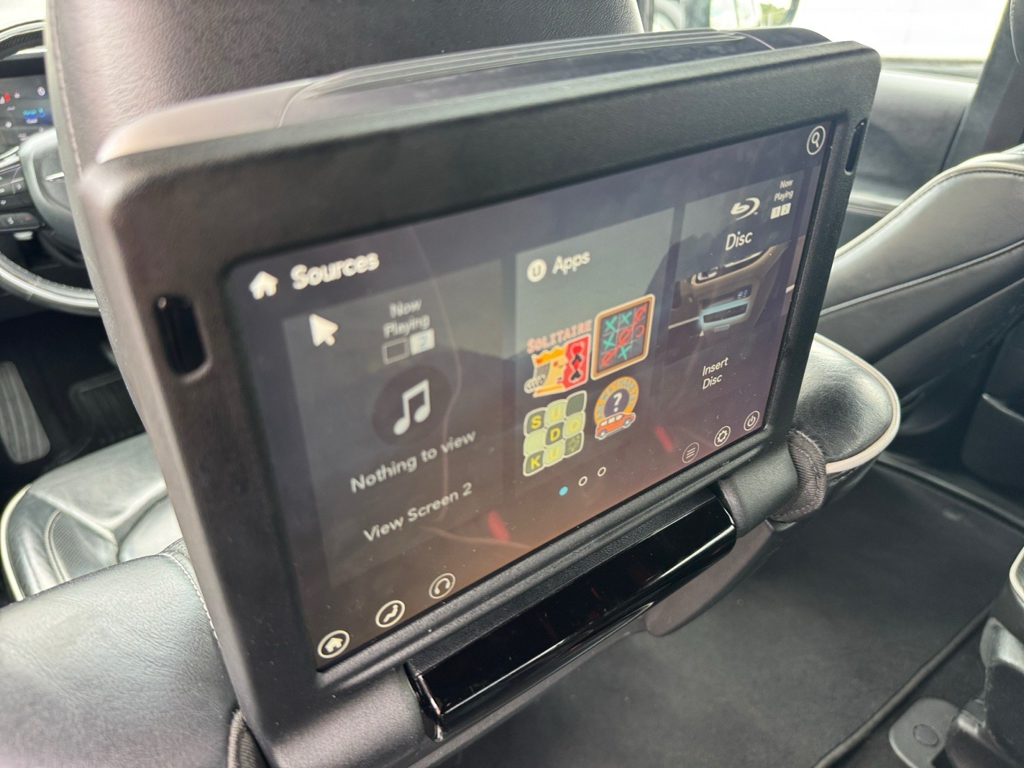 2019 Chrysler Pacifica image 13