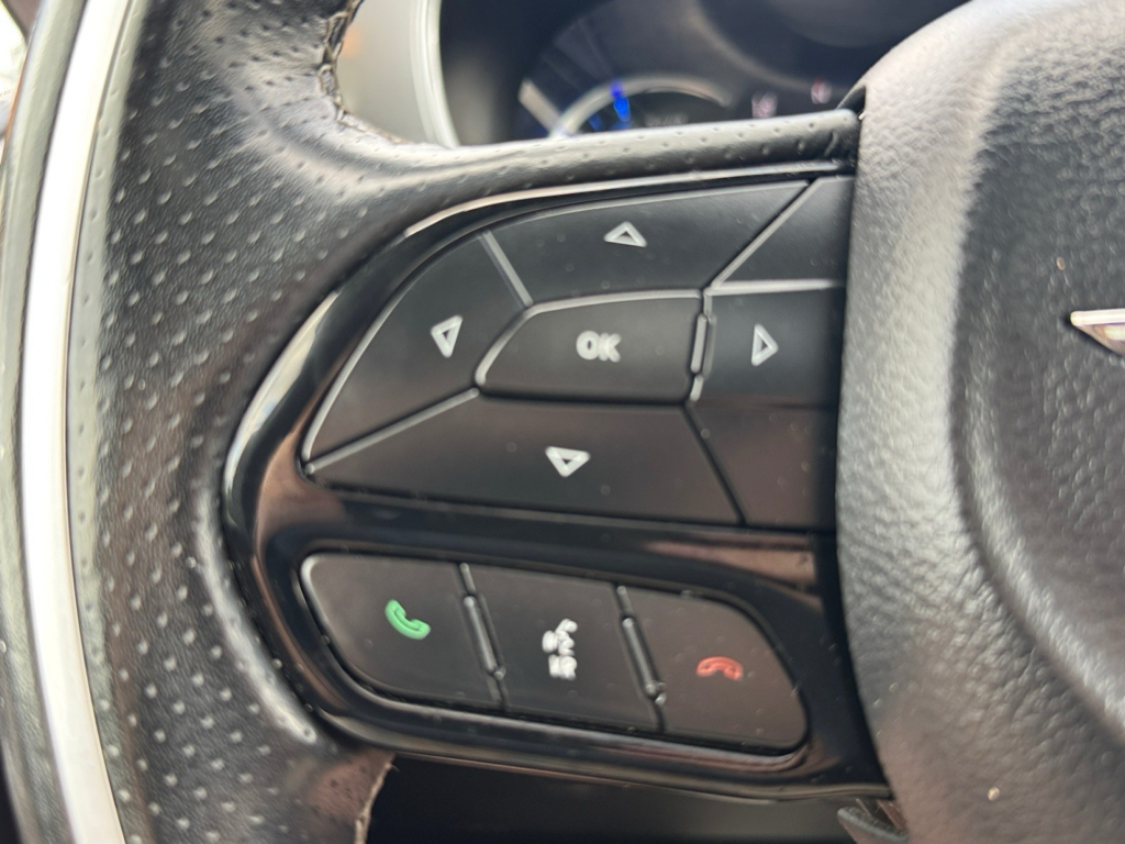 2019 Chrysler Pacifica image 22