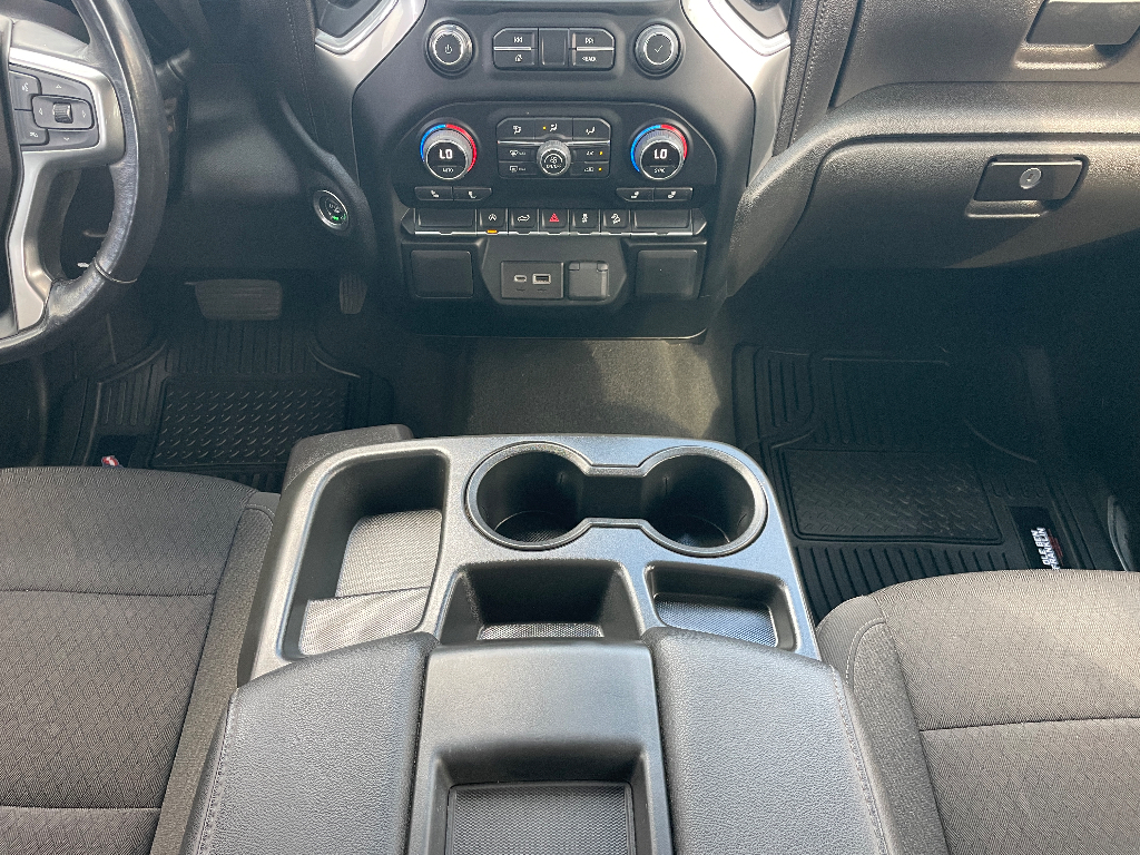 2022 Chevrolet Silverado image 9