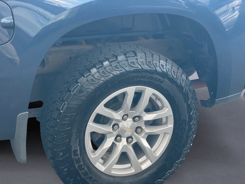 2022 Chevrolet Silverado image 24
