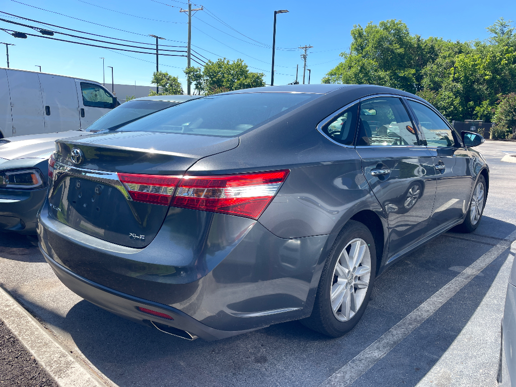 2013 Toyota Avalon image 6