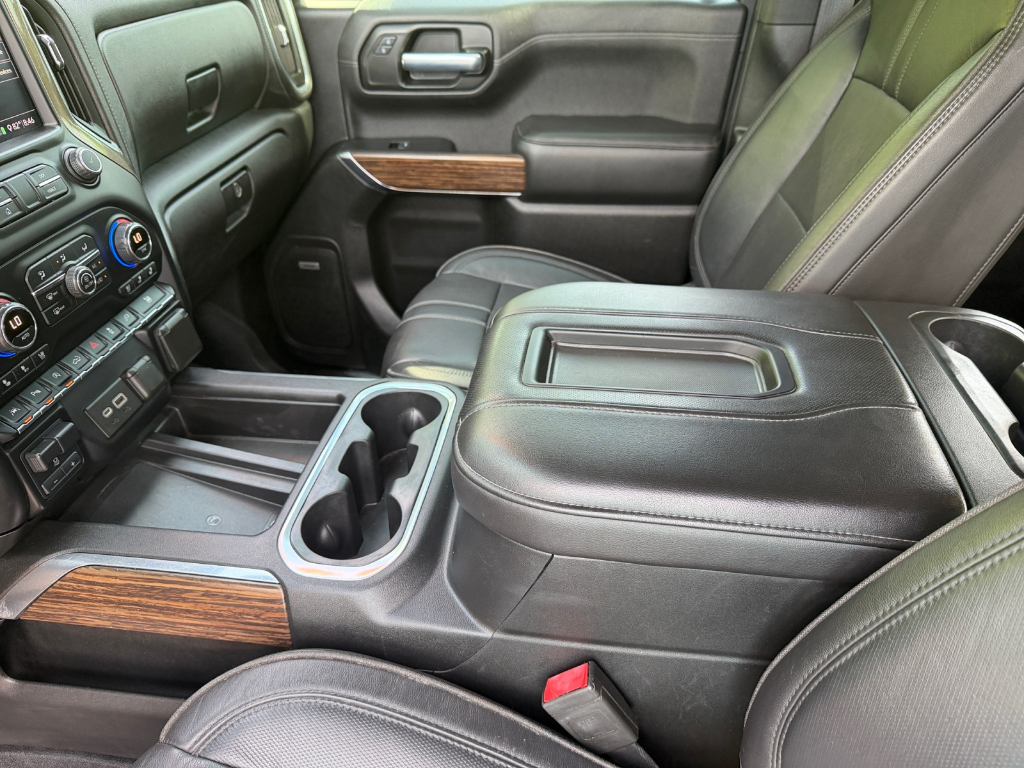 2020 Chevrolet Silverado image 11