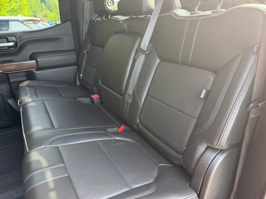 2020 Chevrolet Silverado image 13