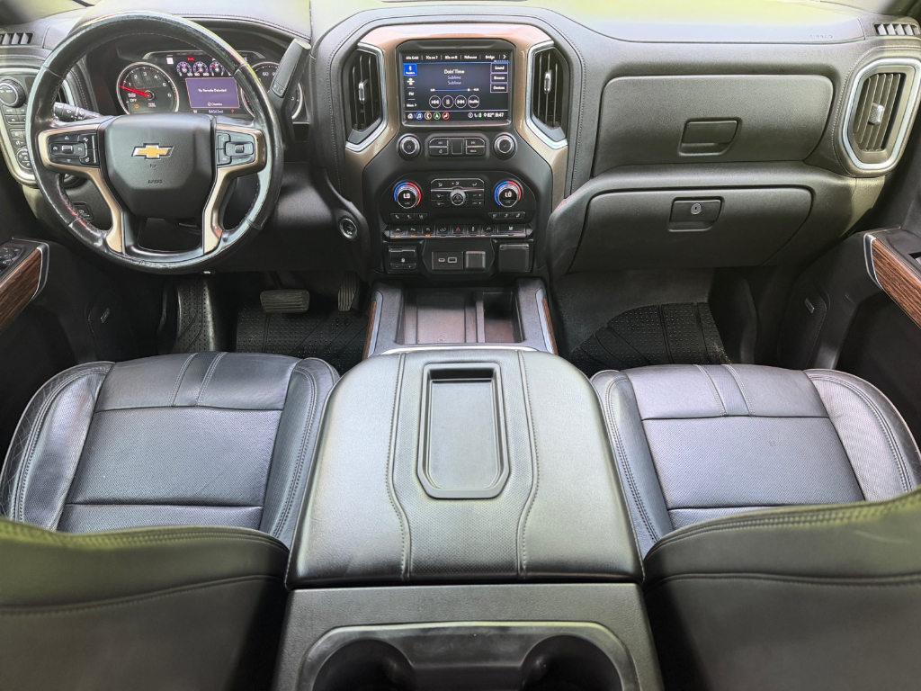 2020 Chevrolet Silverado image 15