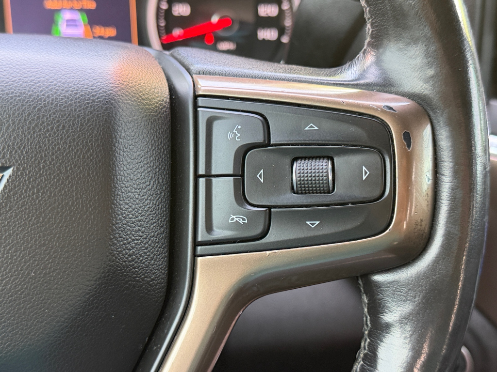 2020 Chevrolet Silverado image 21
