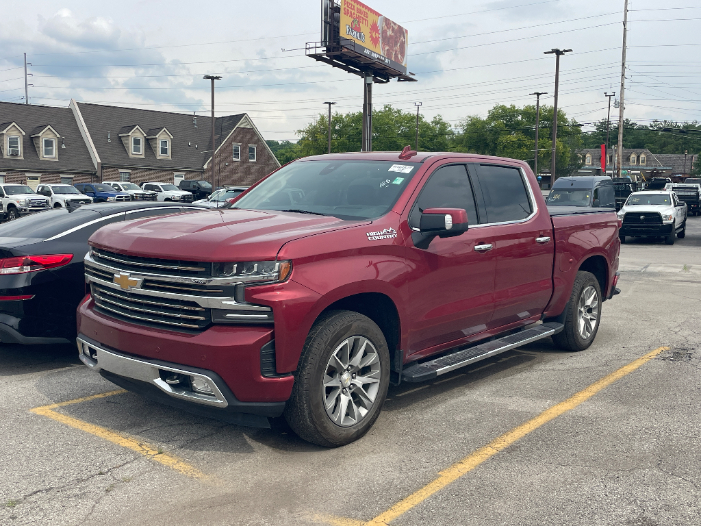 2020 Chevrolet Silverado image 3