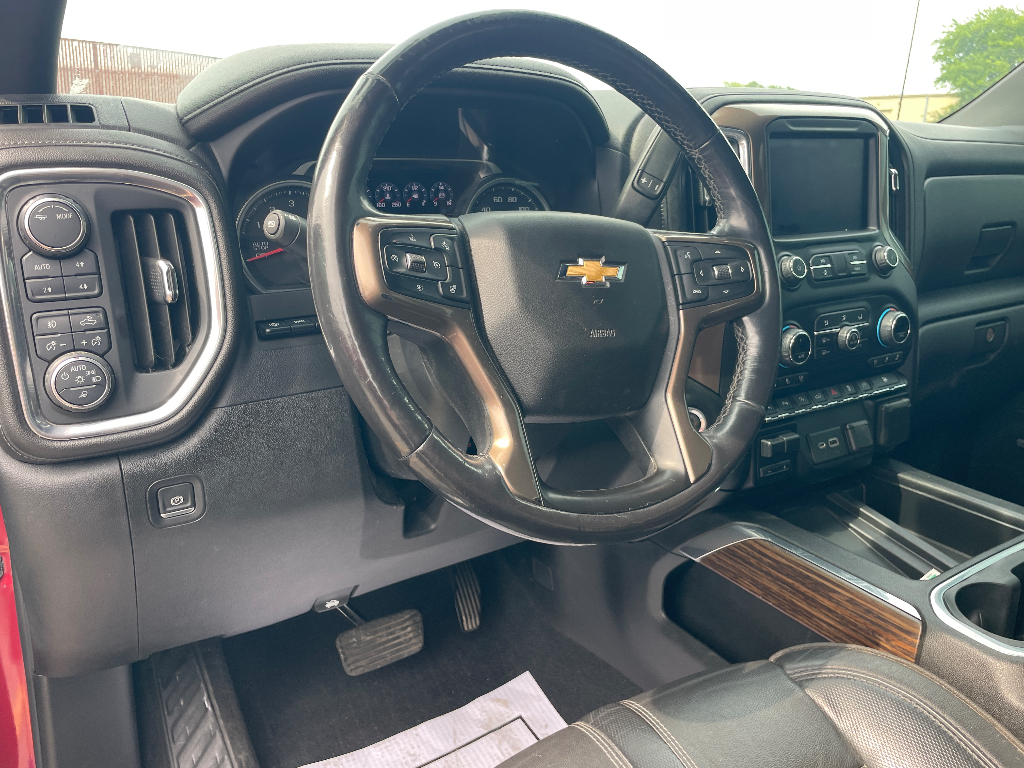 2020 Chevrolet Silverado image 8