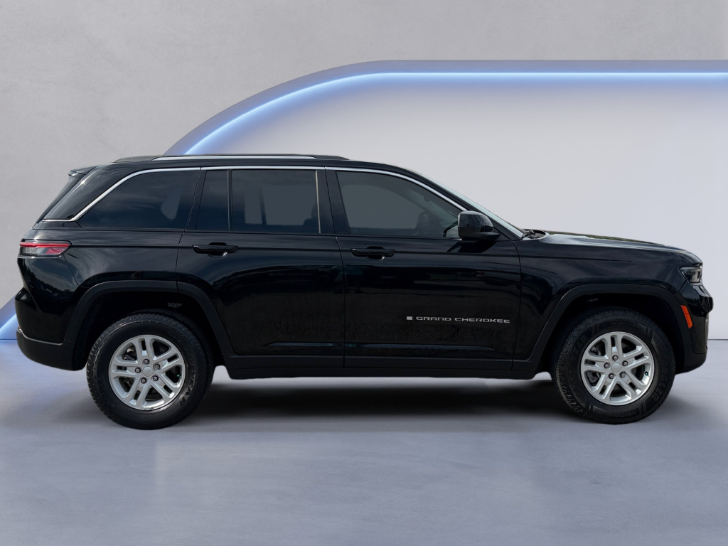 2023 Jeep Grand Cherokee image 2