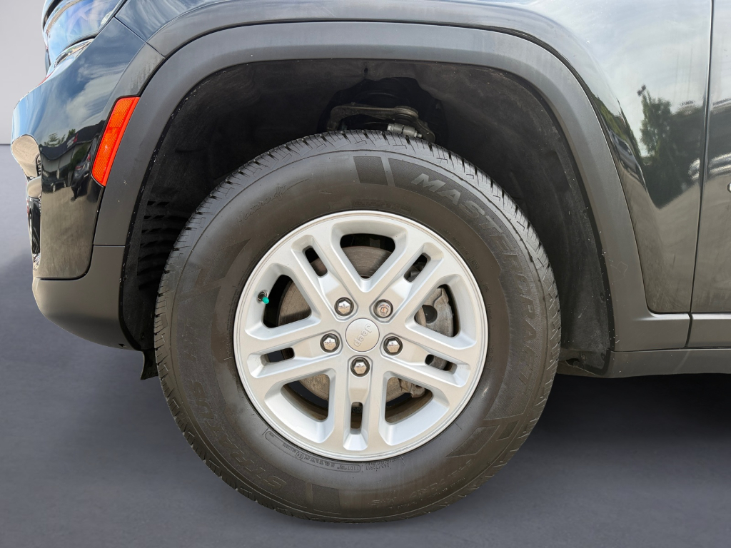 2023 Jeep Grand Cherokee image 9