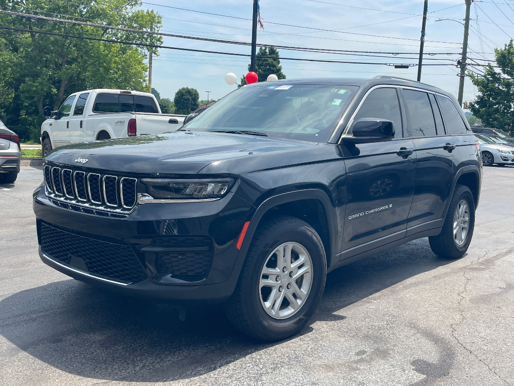 2023 Jeep Grand Cherokee image 3