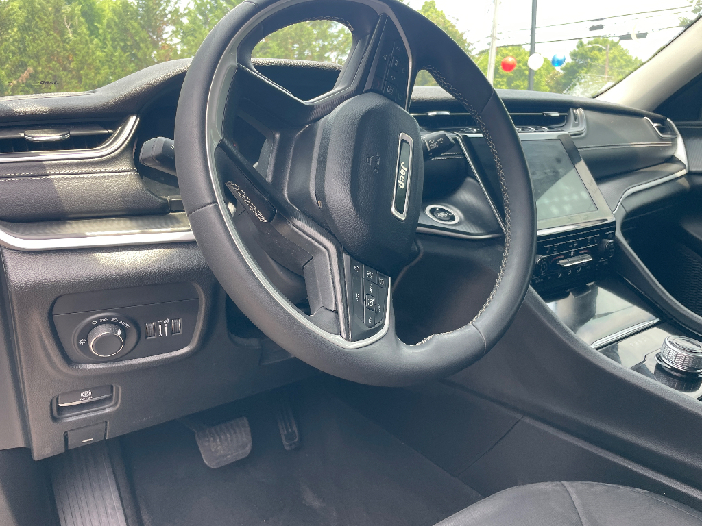 2023 Jeep Grand Cherokee image 9