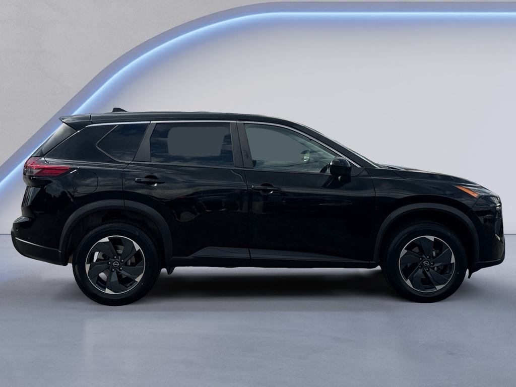 2024 Nissan Rogue image 5