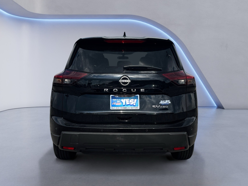2024 Nissan Rogue image 2