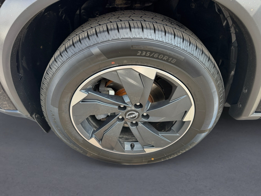 2024 Nissan Rogue image 10