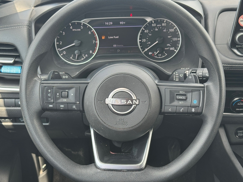 2024 Nissan Rogue image 16