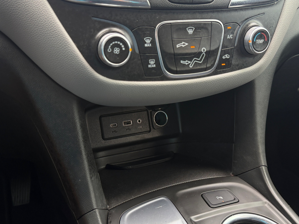 2022 Chevrolet Equinox image 25