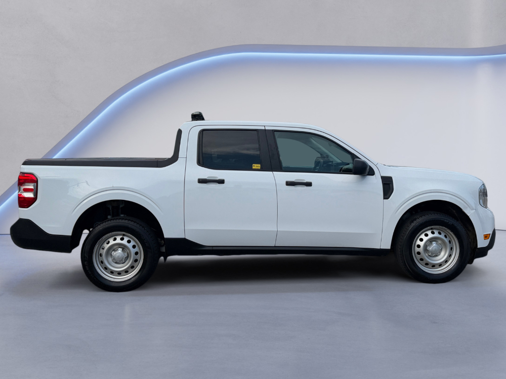 2022 Ford Maverick image 2