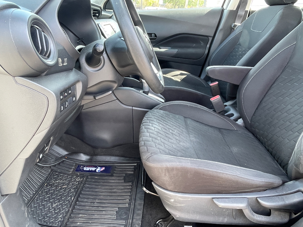 2021 Nissan Kicks image 13