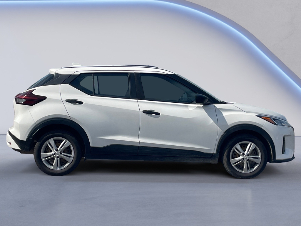 2021 Nissan Kicks image 15
