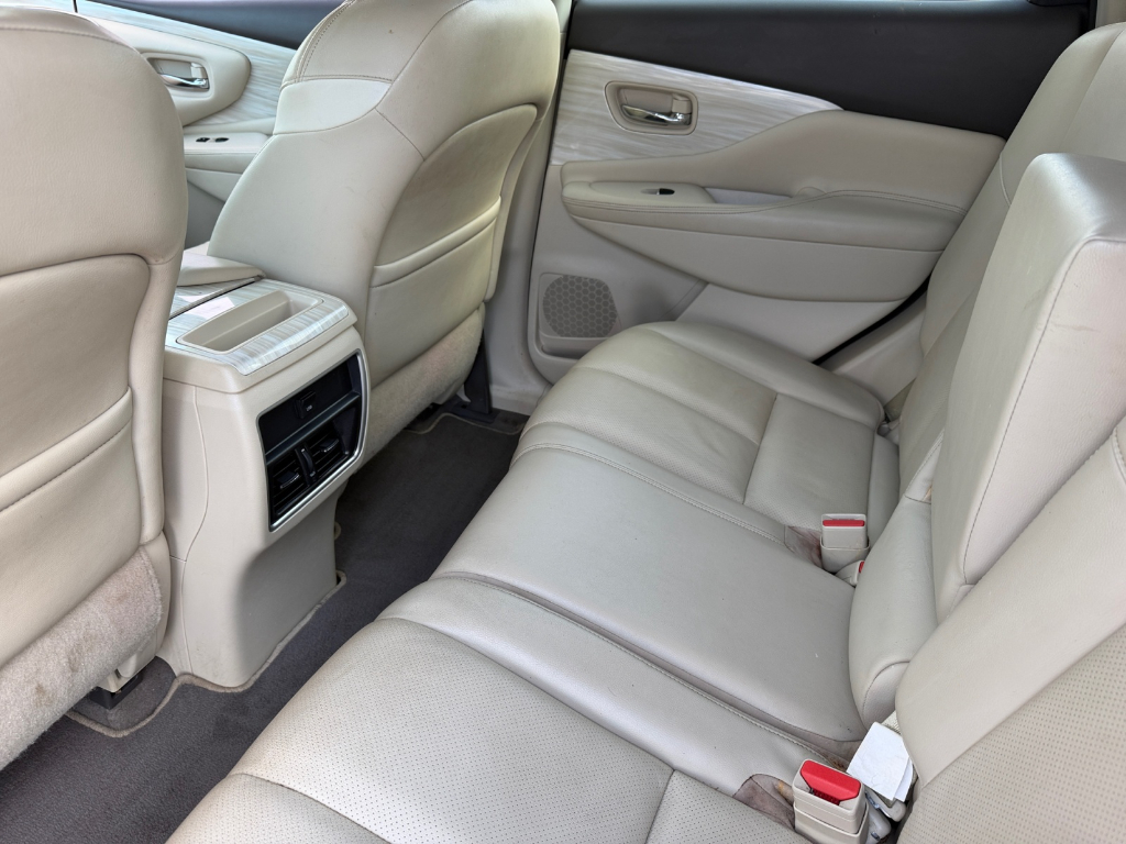 2017 Nissan Murano image 16
