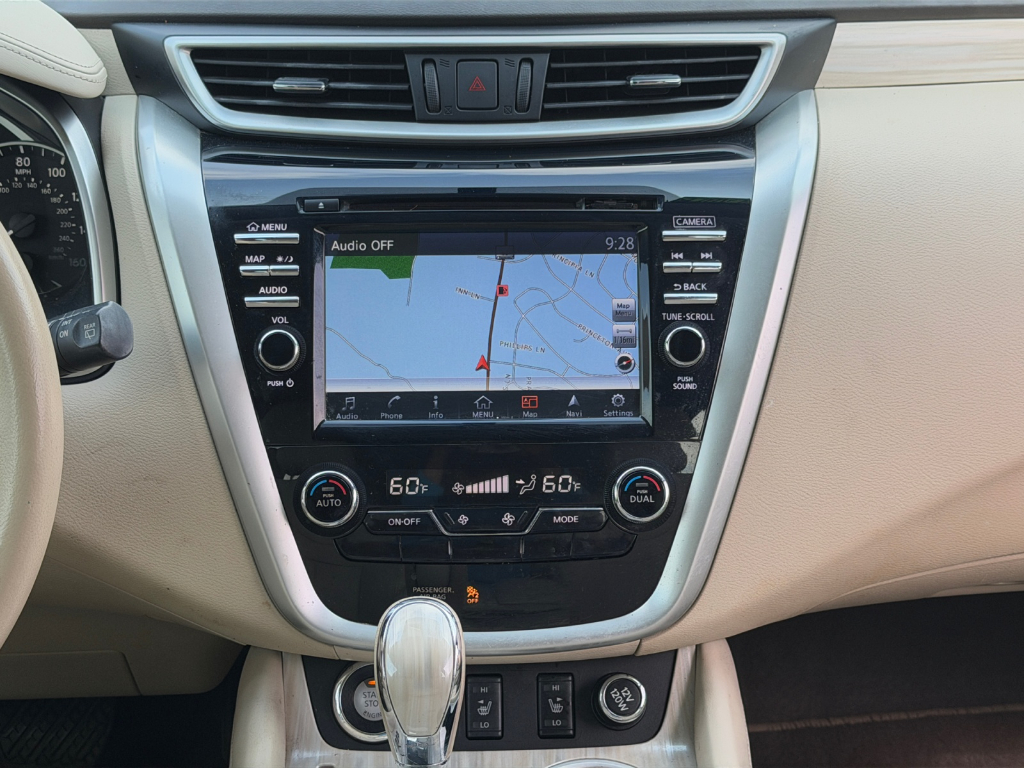 2017 Nissan Murano image 18