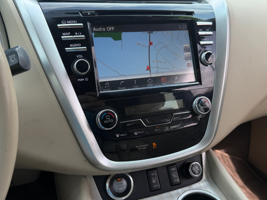 2017 Nissan Murano image 24