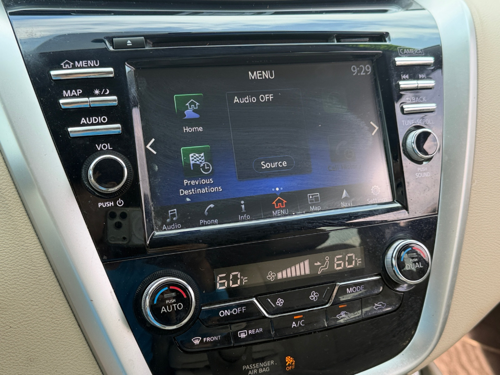 2017 Nissan Murano image 26