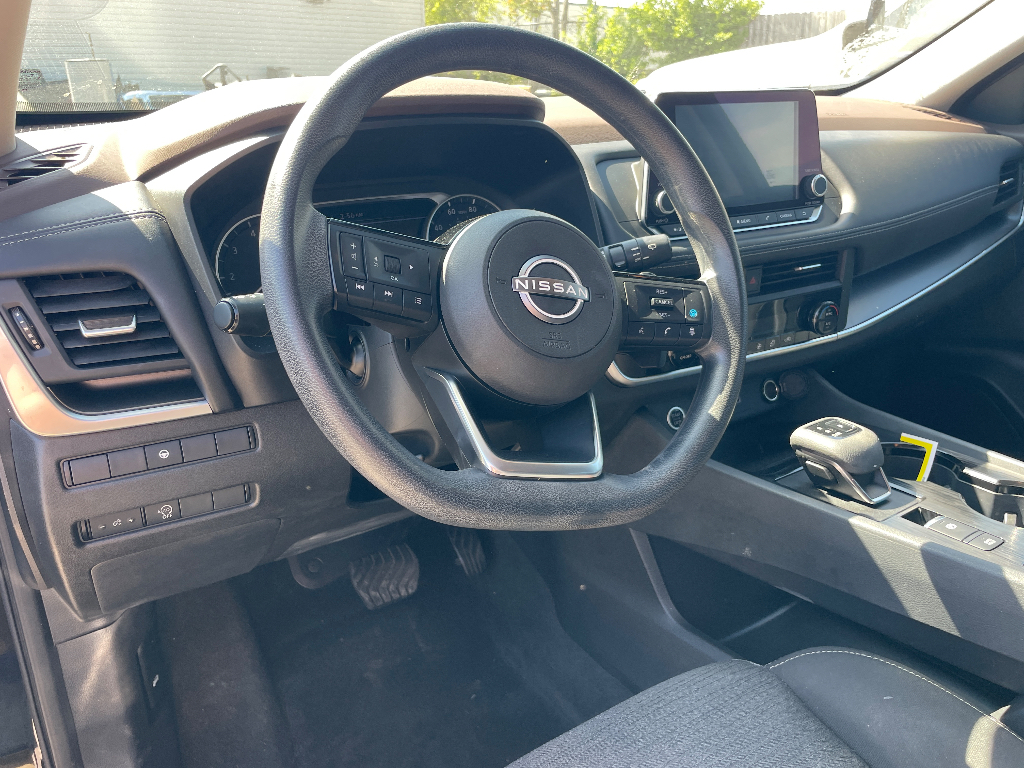2023 Nissan Rogue image 7