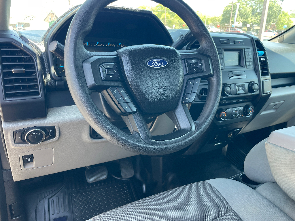 2017 Ford F-150 image 2
