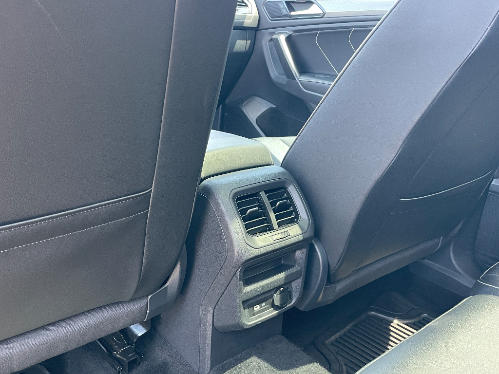2023 Volkswagen Tiguan image 17