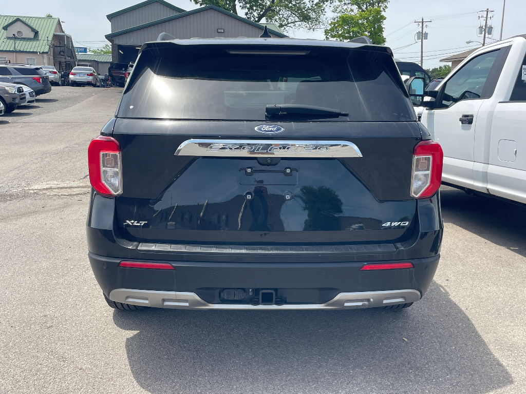 2022 Ford Explorer image 5
