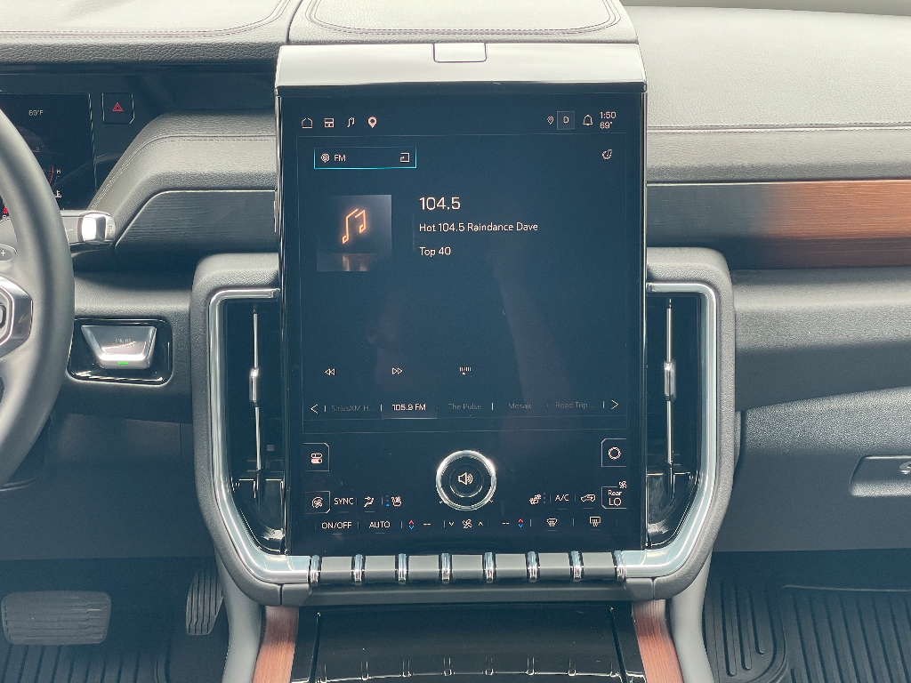 2025 GMC Yukon