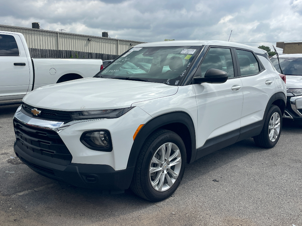 2023 Chevrolet TrailBlazer image 2