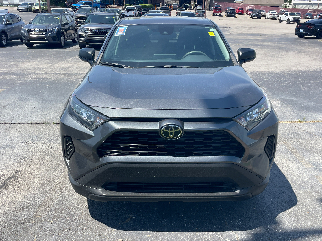 2022 Toyota RAV4 image 2