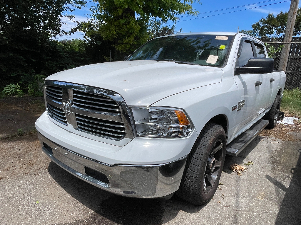 2019 Ram 1500 Classic image 3