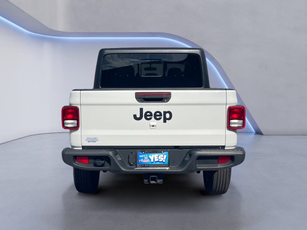 2023 Jeep Gladiator
