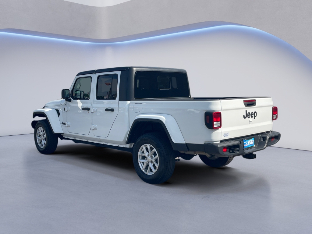 2023 Jeep Gladiator