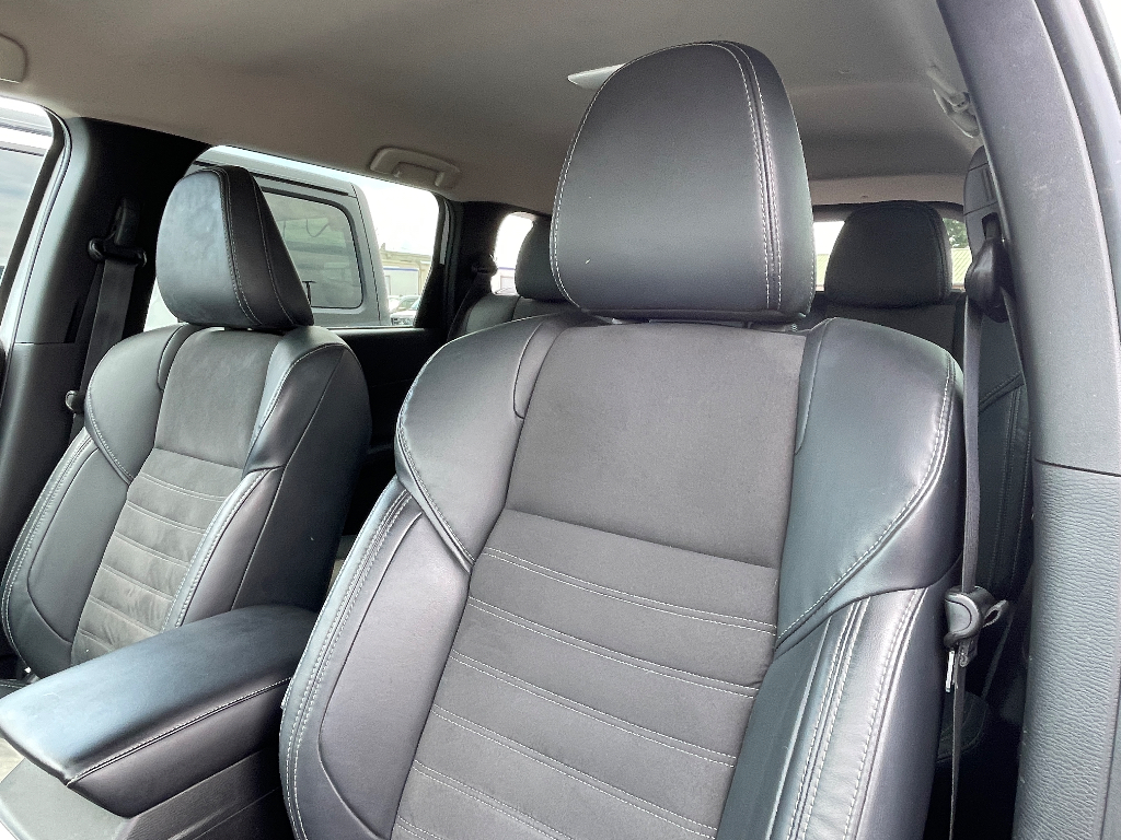 2022 Mitsubishi Outlander image 10