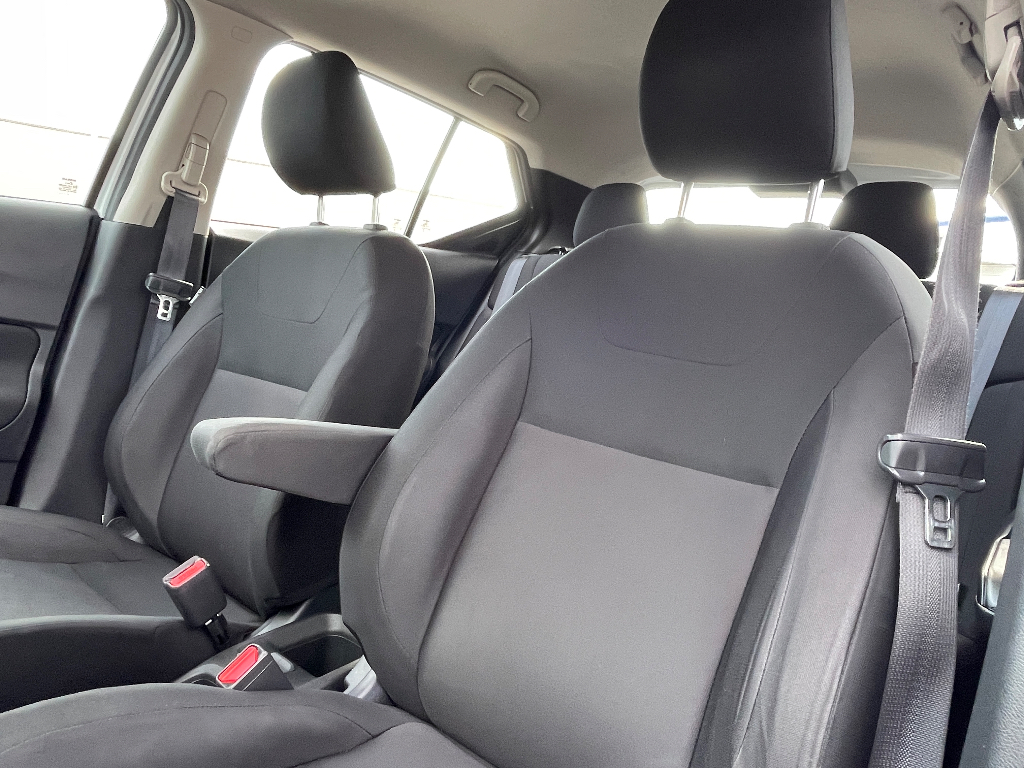 2023 Nissan Kicks