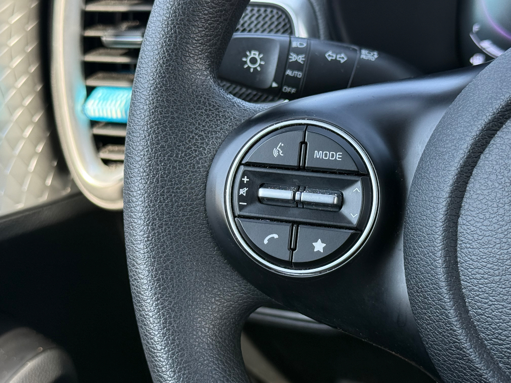 2025 Kia Soul image 16