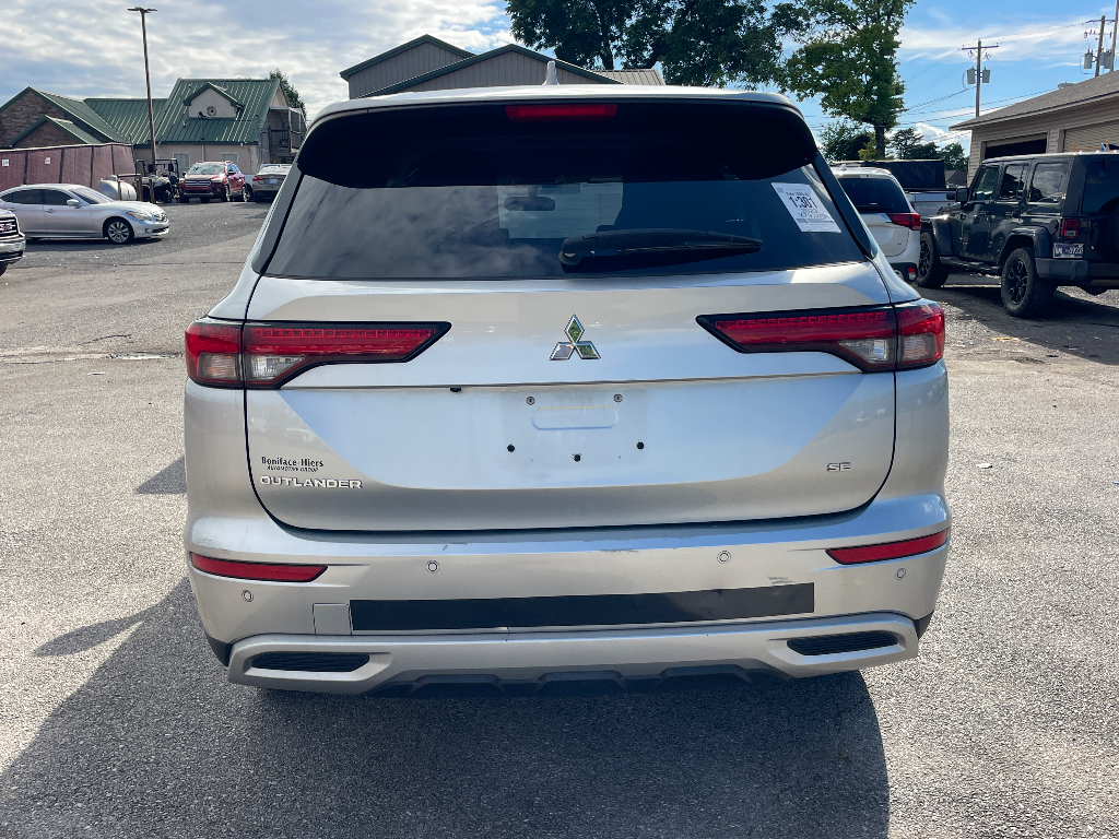 2023 Mitsubishi Outlander image 5