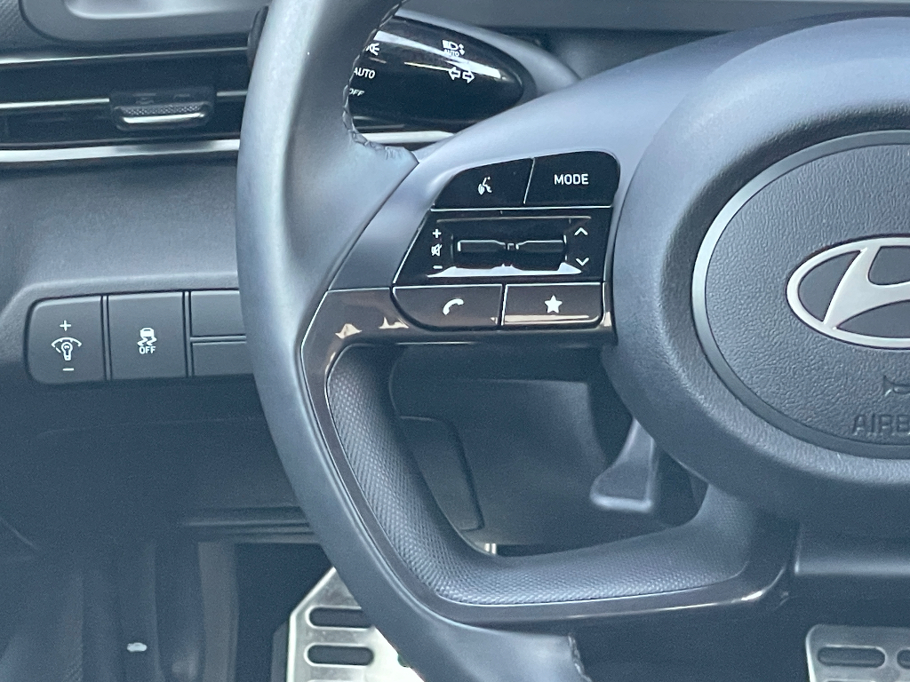 2025 Hyundai Elantra image 6